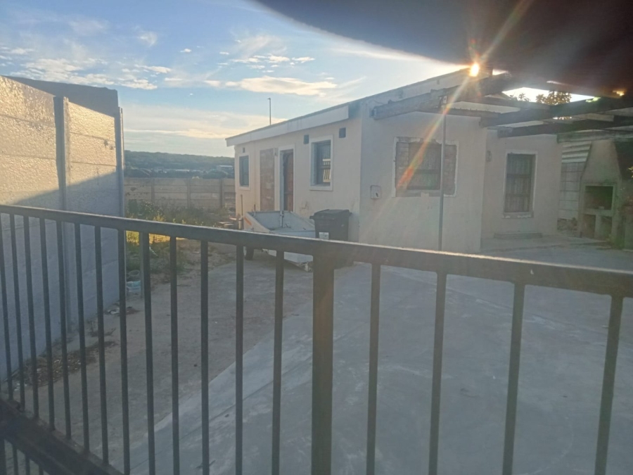 2 Bedroom Property for Sale in Riverside Western Cape